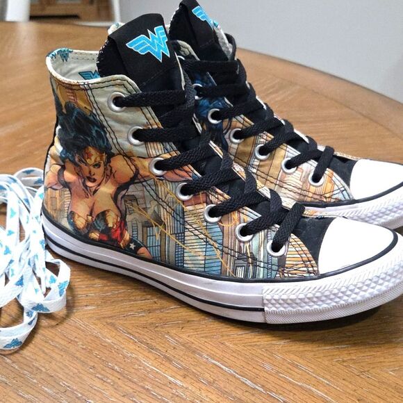 Converse Wonder Woman Limited Edition DC Colab Chuck Taylor high top shoes 7W/5M - Picture 1 of 11